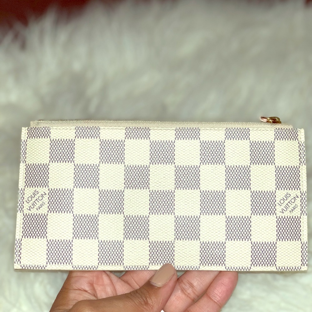 Felicie pouch